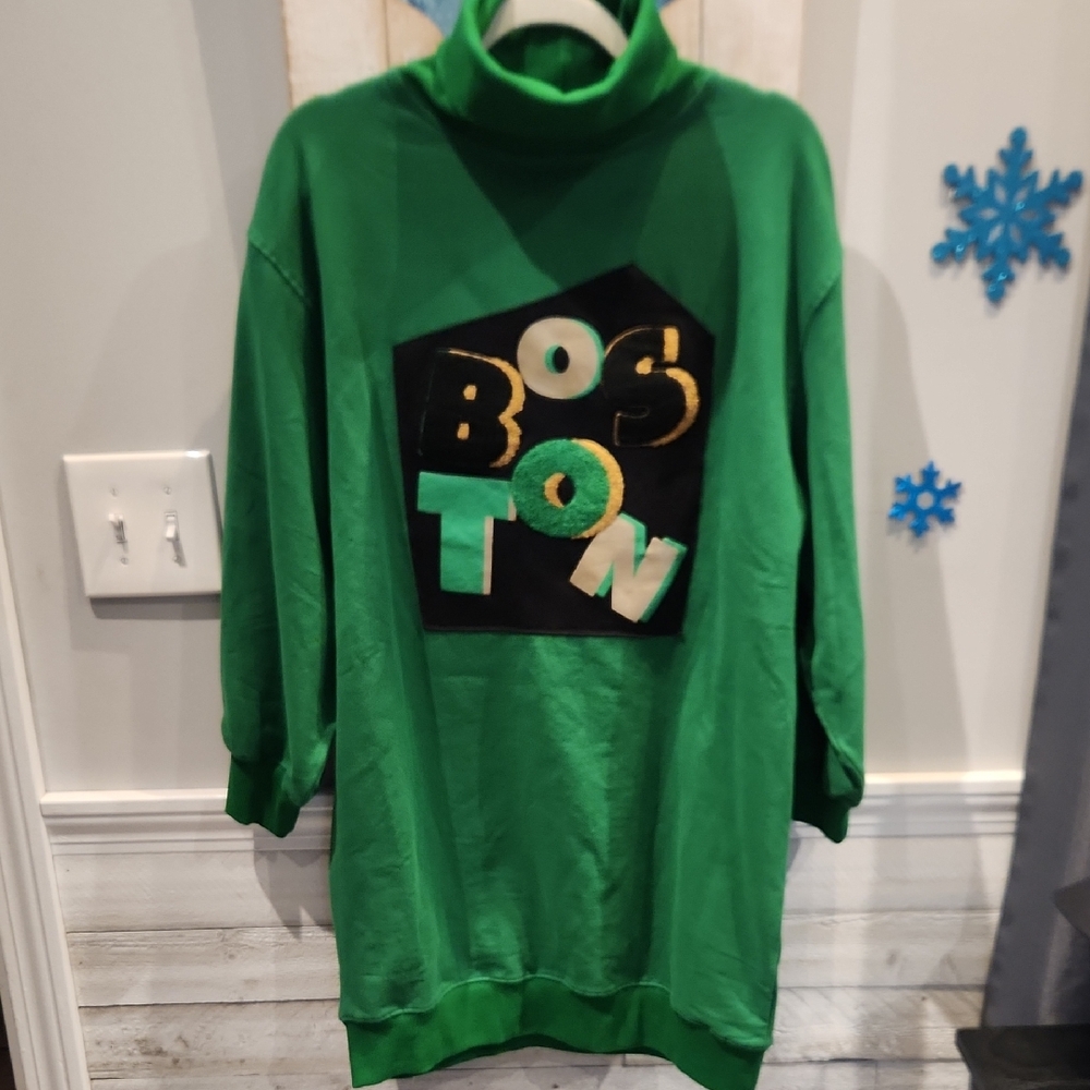 NWT FISLL Boston Celtics Turtleneck Dress w/large Applique Women's Sz M